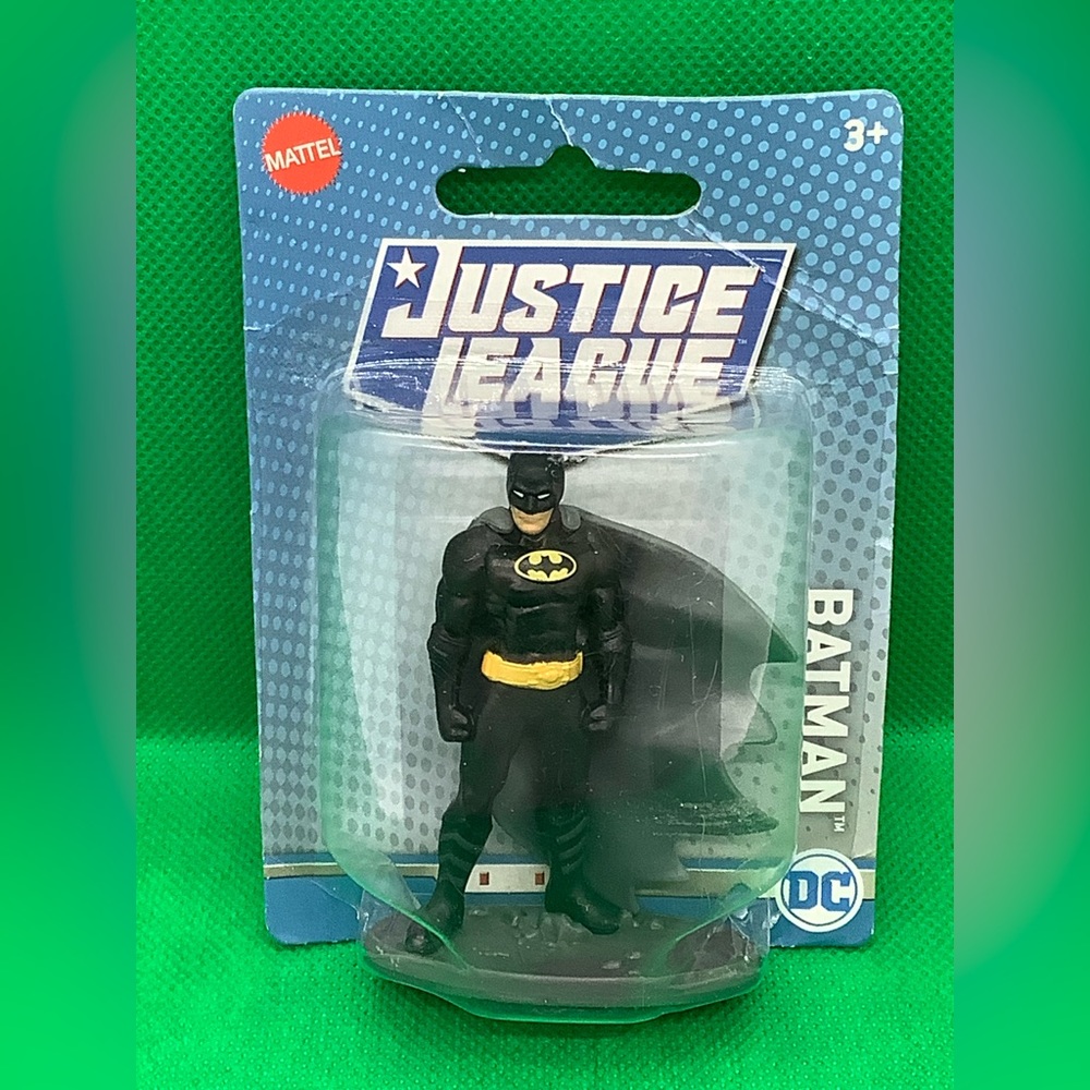 Justice League 3 inch Batman Action Figure by Mattel
